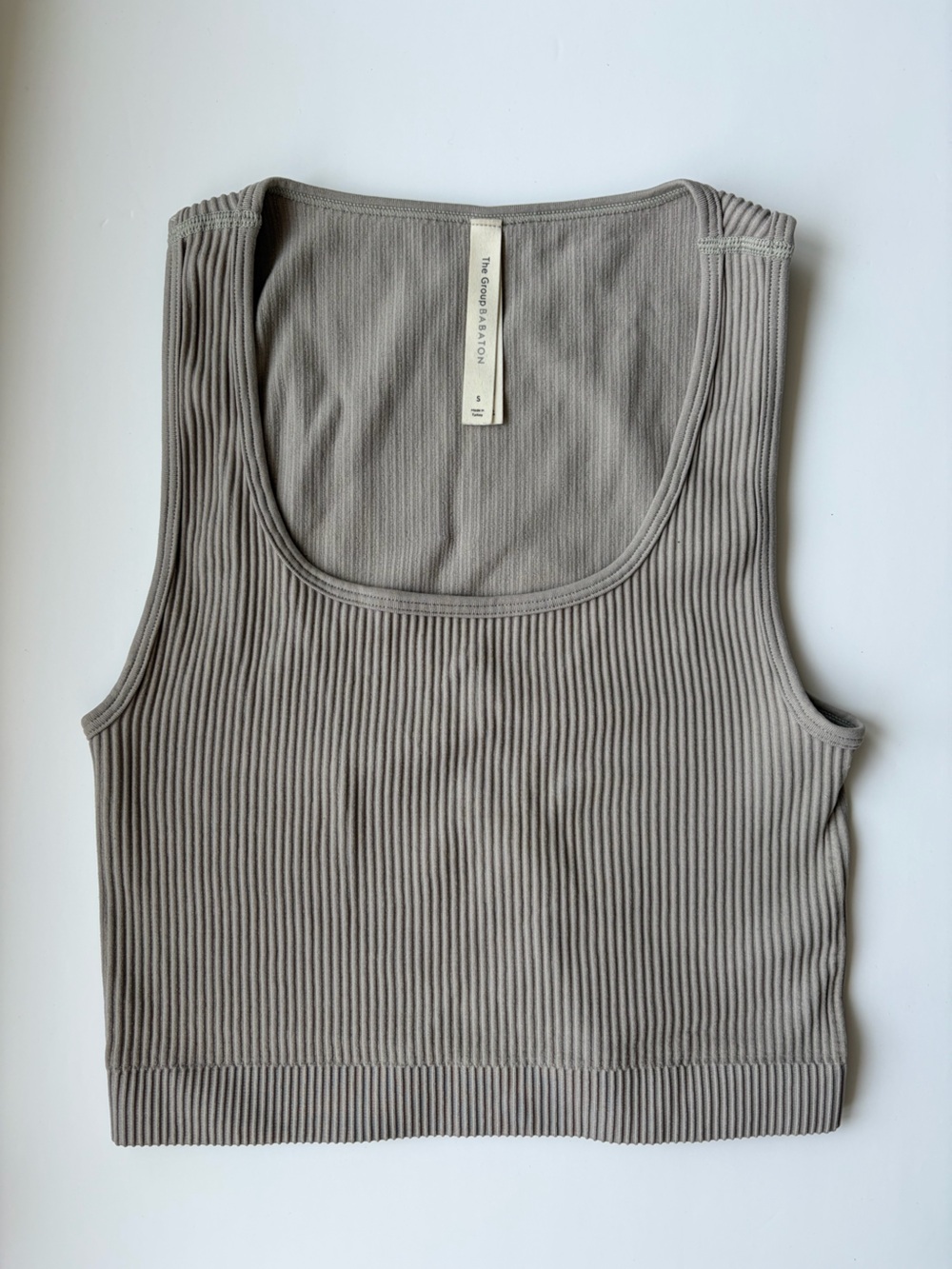 Babaton Ribbed Scoop Tank - Gray